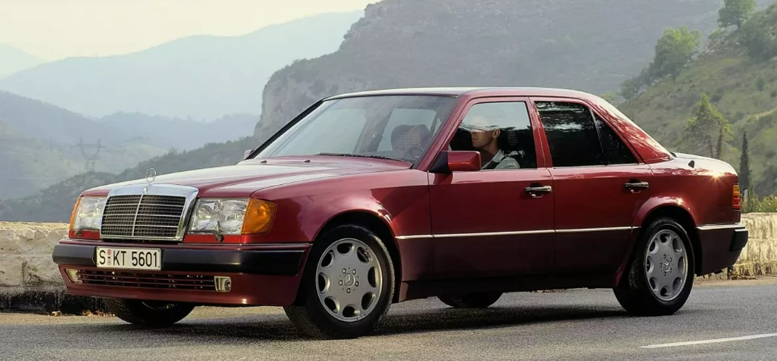 Լեգենդար Mercedes-Benz  w124-ը 40 տարեկան է․ շքեղ դիզայն, առաջատար տեխնոլոգիաներ, անհավատալի հուսալիություն (ֆոտո)