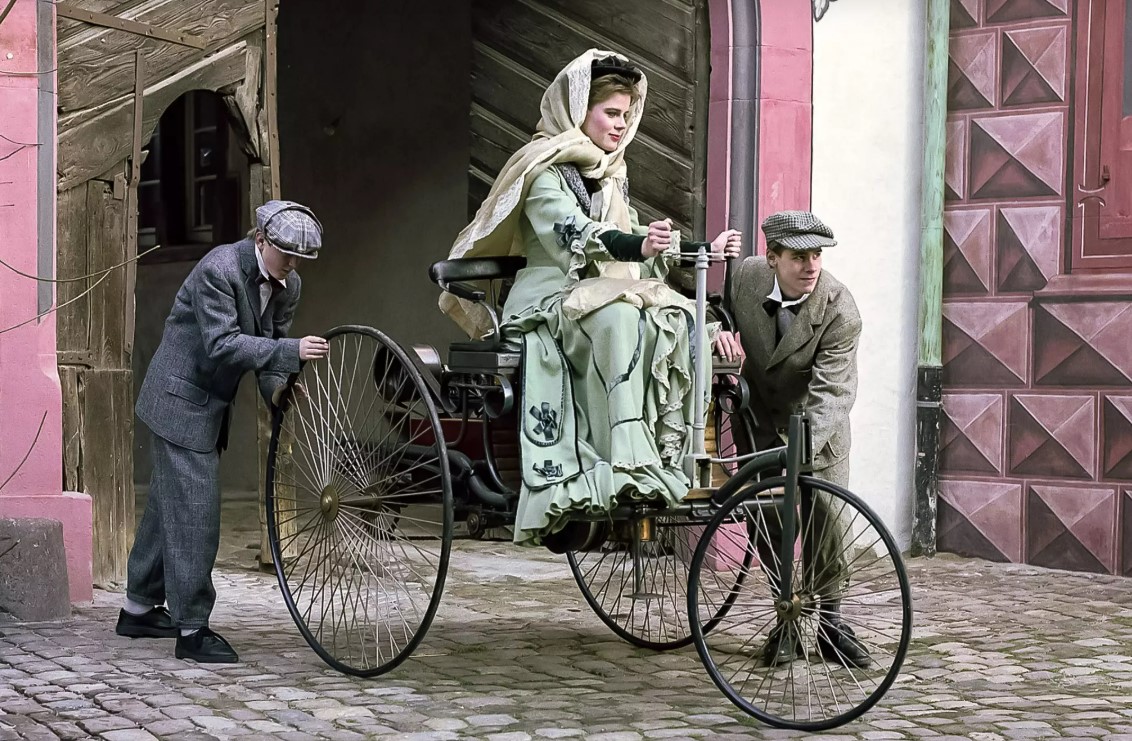 Ինչպես Կարլ Բենցն ու նրա կինը փոխեցին աշխարհը․ աշխարհում առաջին ավտոմոբիլի բարդ ծնունդը (ֆոտոշարք, տեսանյութ)